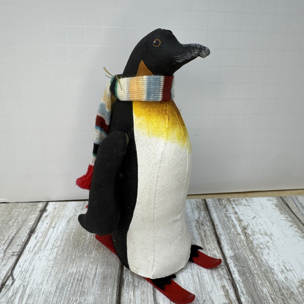 VINTAGE 1983 Gladys Boalt signed Penguin Christmas Ornament HANDMADE EUC